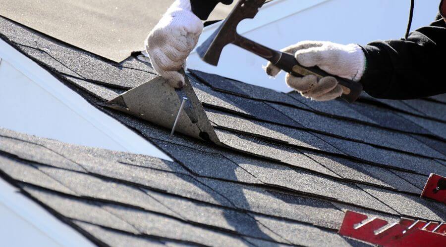 Professional gutter cleaning in Edmonson, TX